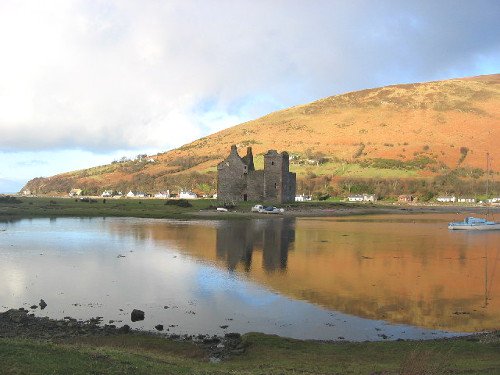 castillo de lochranza en escocia