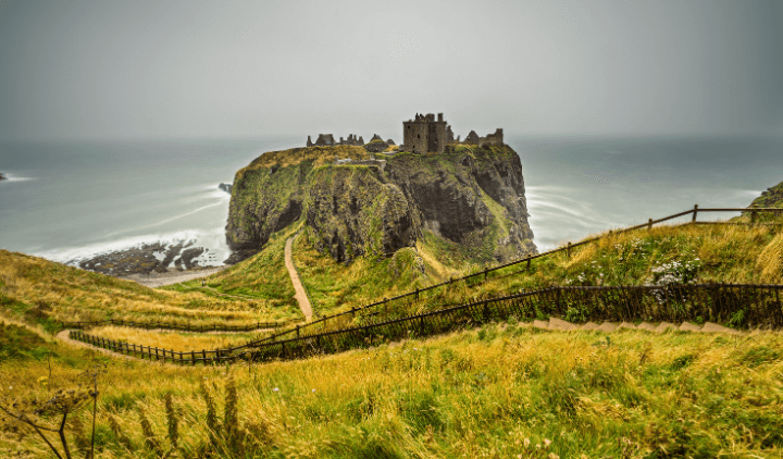Imagen del castillo de Dunnottar en Escocia