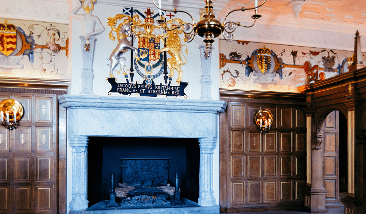 Imagen de una de las salas del interior del castillo de Edimburgo, en Escocia